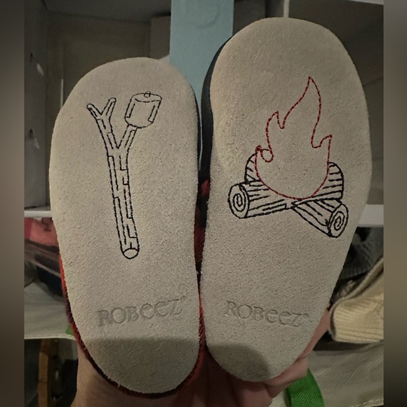 NIB Robeez soft sole walkers 12-18 months buffalo plaid and black baby shoe - Picture 5 of 5